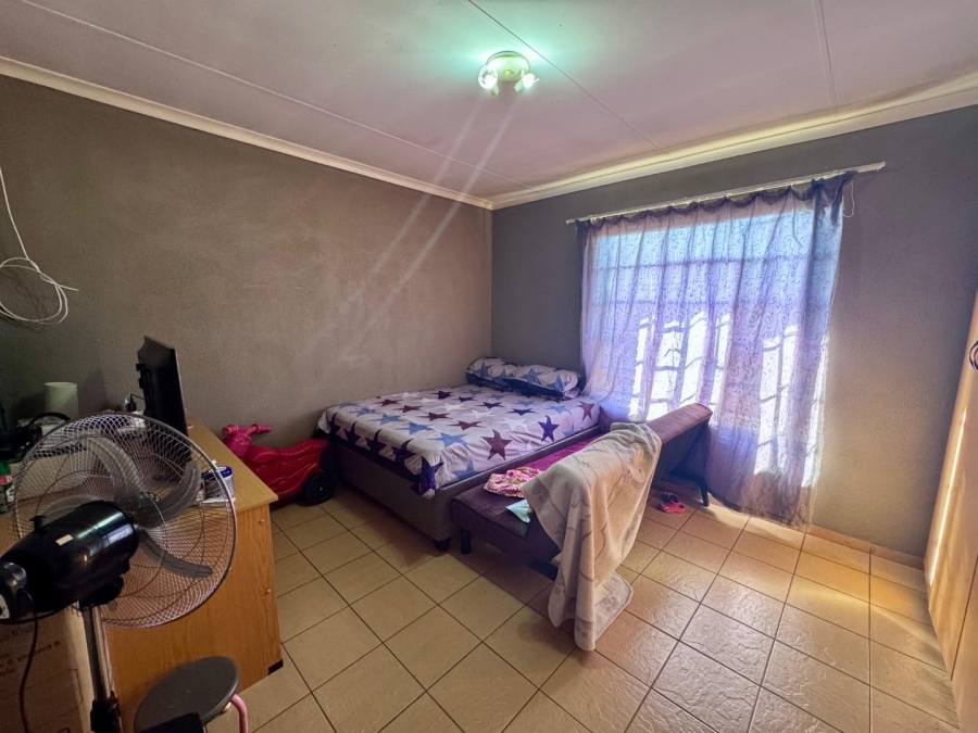 2 Bedroom Property for Sale in Rustenburg Central North West